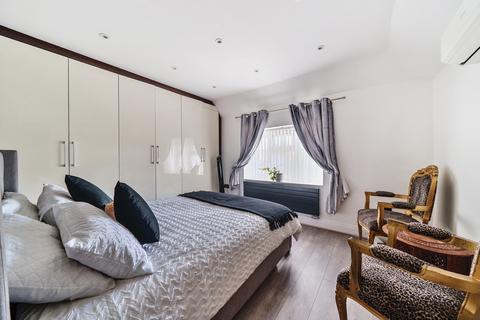 6 South Close, West Drayton, UB7 9LS