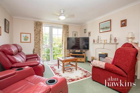 2 bedroom park home for sale, Lillybrook Estate, Lyneham