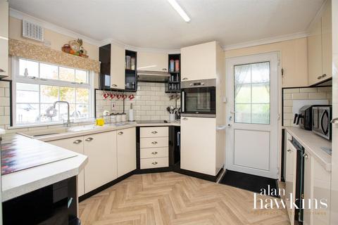 undefined, Lillybrook Estate, Lyneham