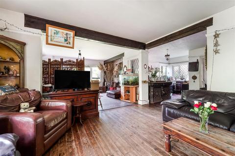 5 bedroom detached house for sale, Lower Kingswood, Tadworth
