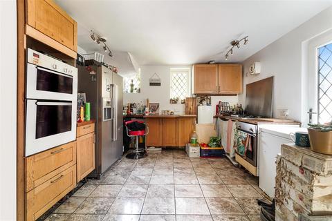 5 bedroom detached house for sale, Lower Kingswood, Tadworth