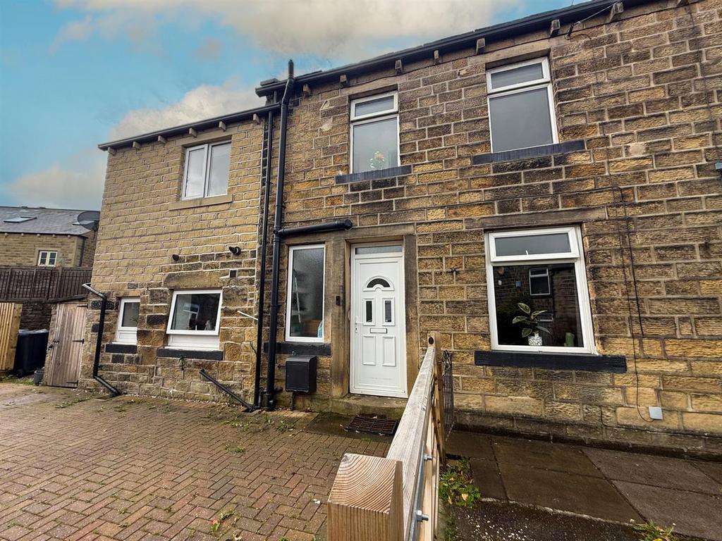 Two bedroom end terrace in Steeton (1)