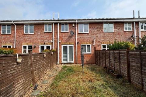 15 Compton Close, Taunton, TA2 7UD