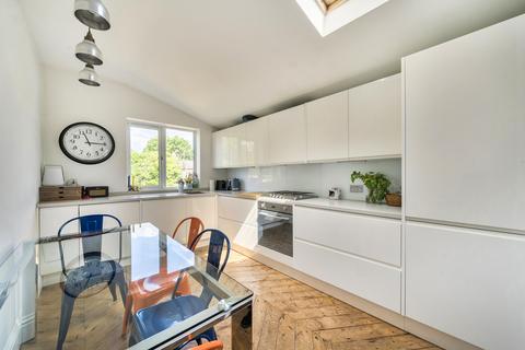 1 bedroom apartment for sale, Oglander Road, London