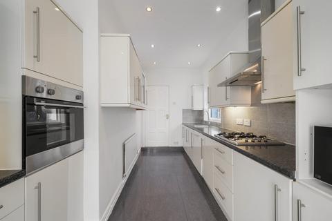 4 bedroom semi-detached house to rent, The Vale, London, NW11