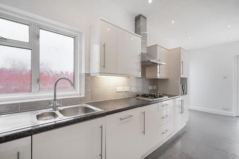 4 bedroom semi-detached house to rent, The Vale, London, NW11