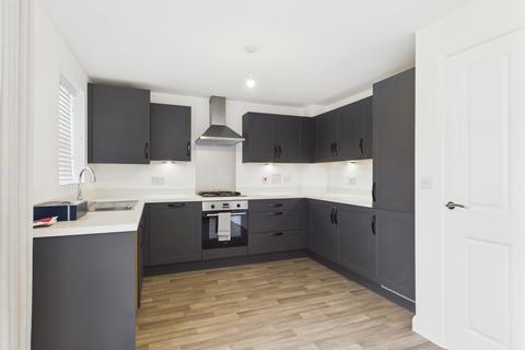 3 bedroom semi-detached house for sale, Flint Avenue, Havant PO9