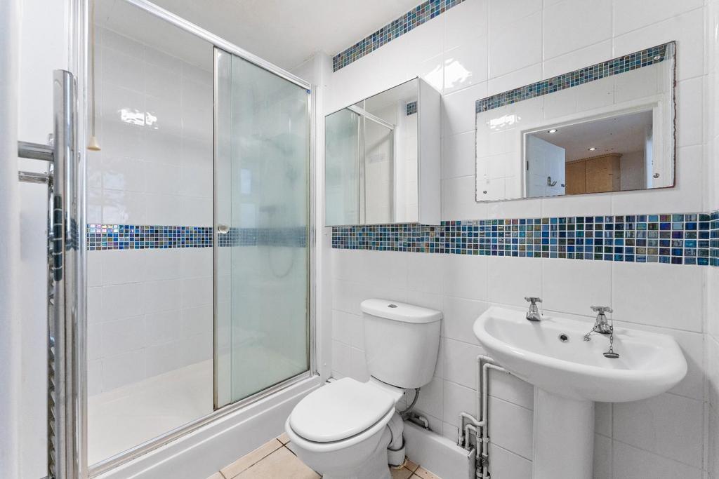 138 Claverham Road BS49 4 LQ 38.jpg