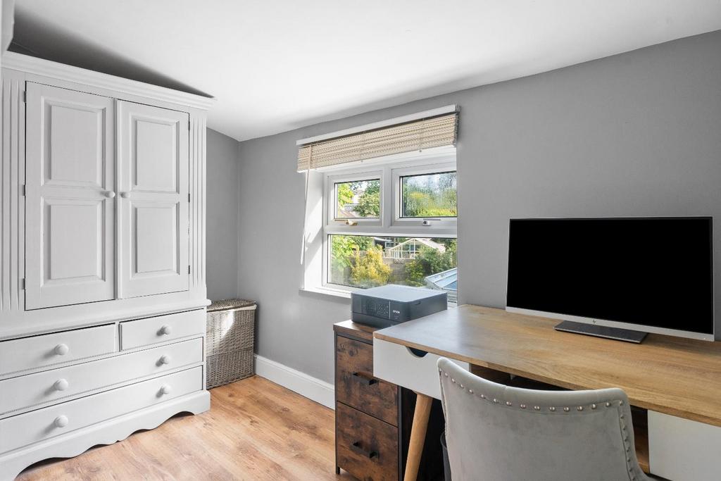 138 Claverham Road BS49 4 LQ 30.jpg