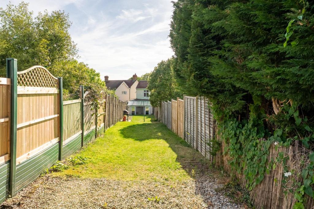 138 Claverham Road BS49 4 LQ 12.jpg