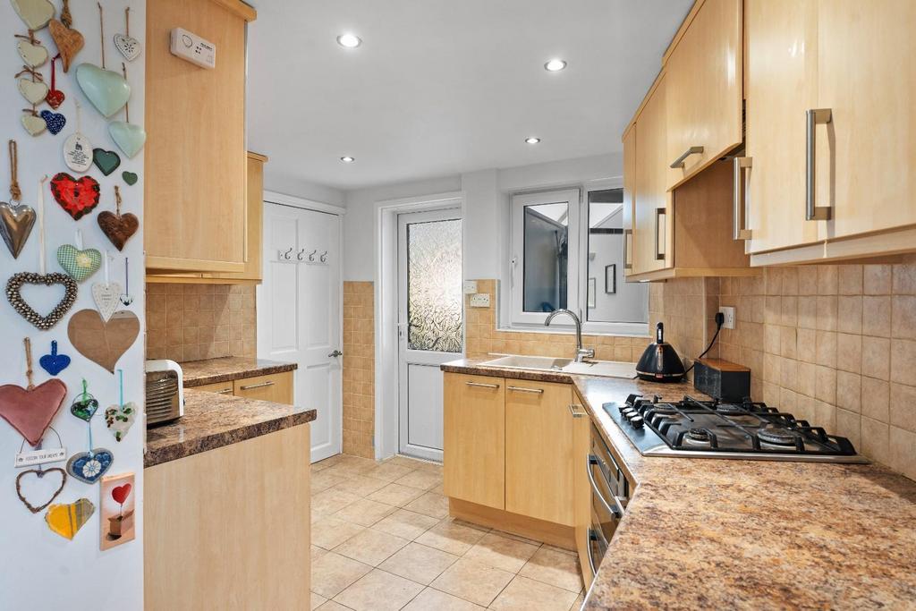 138 Claverham Road BS49 4 LQ 41.jpg