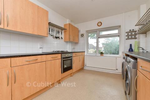 undefined, Park Lane, Wallington SM6