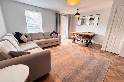 15 The Oaks, Northampton, NN4 5AW