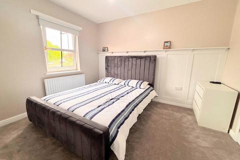15 The Oaks, Northampton, NN4 5AW