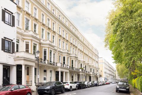 5 bedroom property for sale, Courtfield Gardens, London SW5