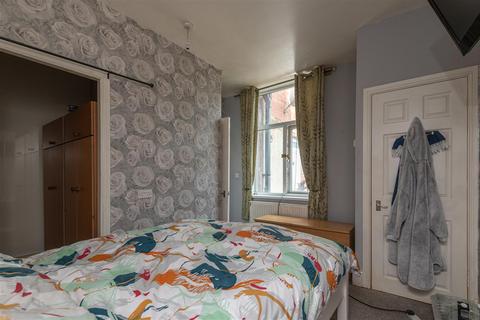 59 Bridge End, Brighouse, HD6 3DN