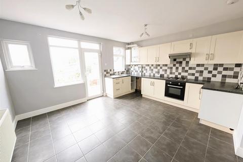 11 Bachelors Bench, Atherstone, CV9 2AP
