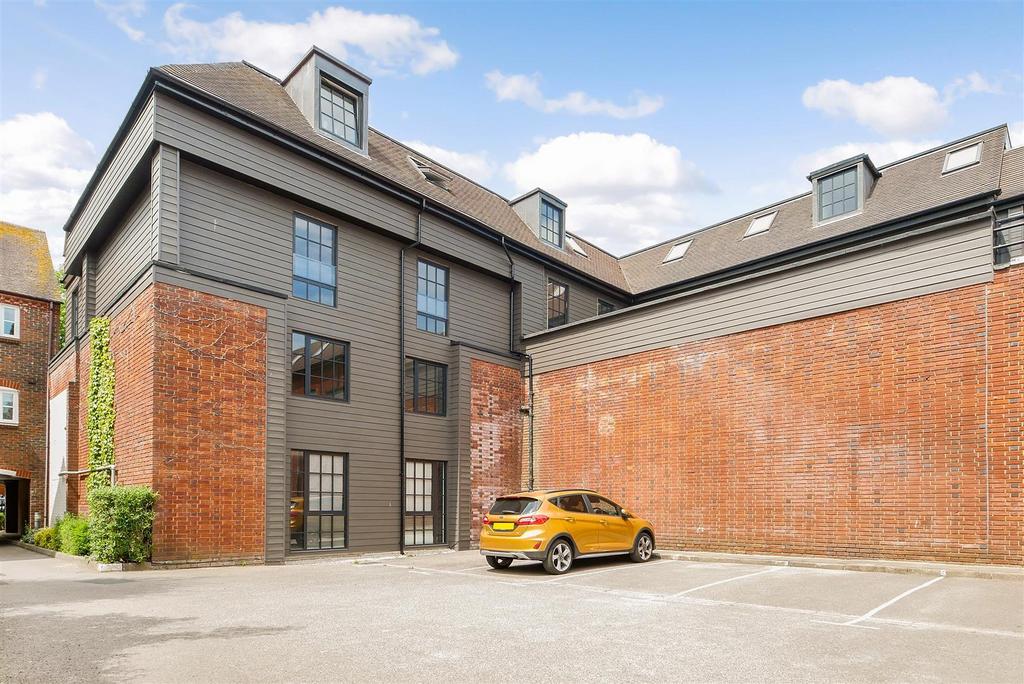 3 Montclair Rear