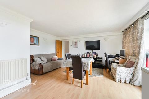 3 bedroom apartment for sale, Master Gunner Place, LONDON