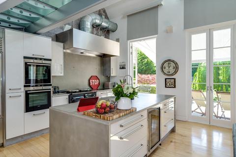 undefined, Bishopsgate Road, Englefield Green, Surrey, TW20