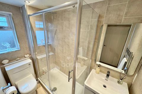 62 Central Avenue, Kilbirnie, KA25 6JP