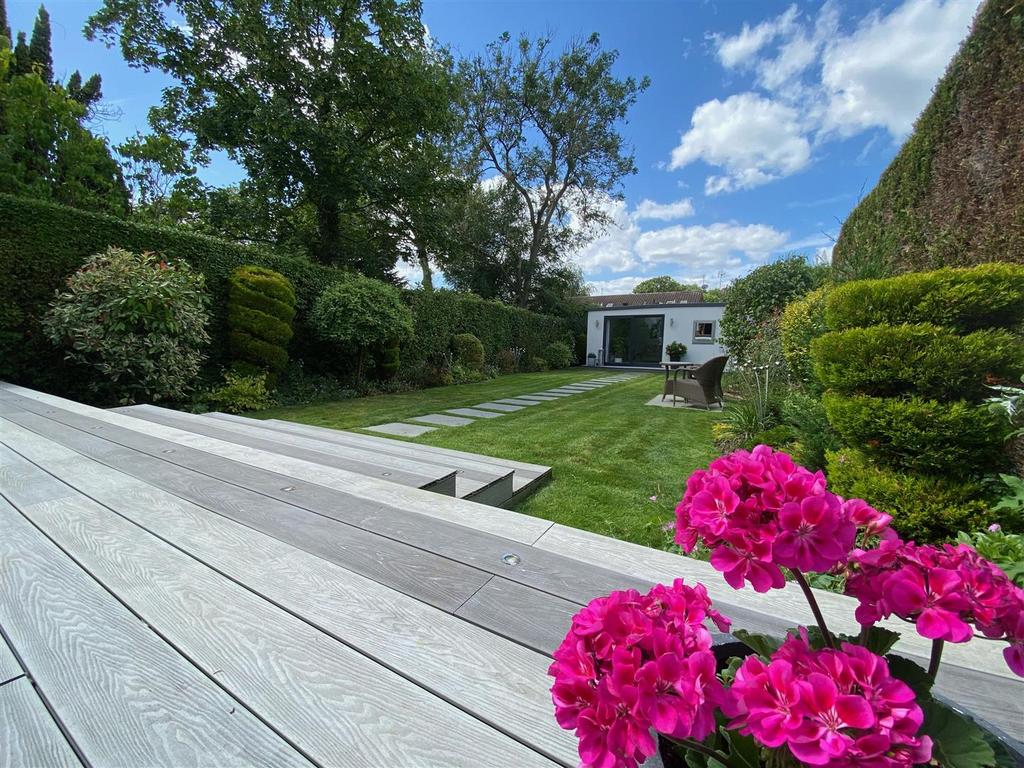 Garden 2.jpg