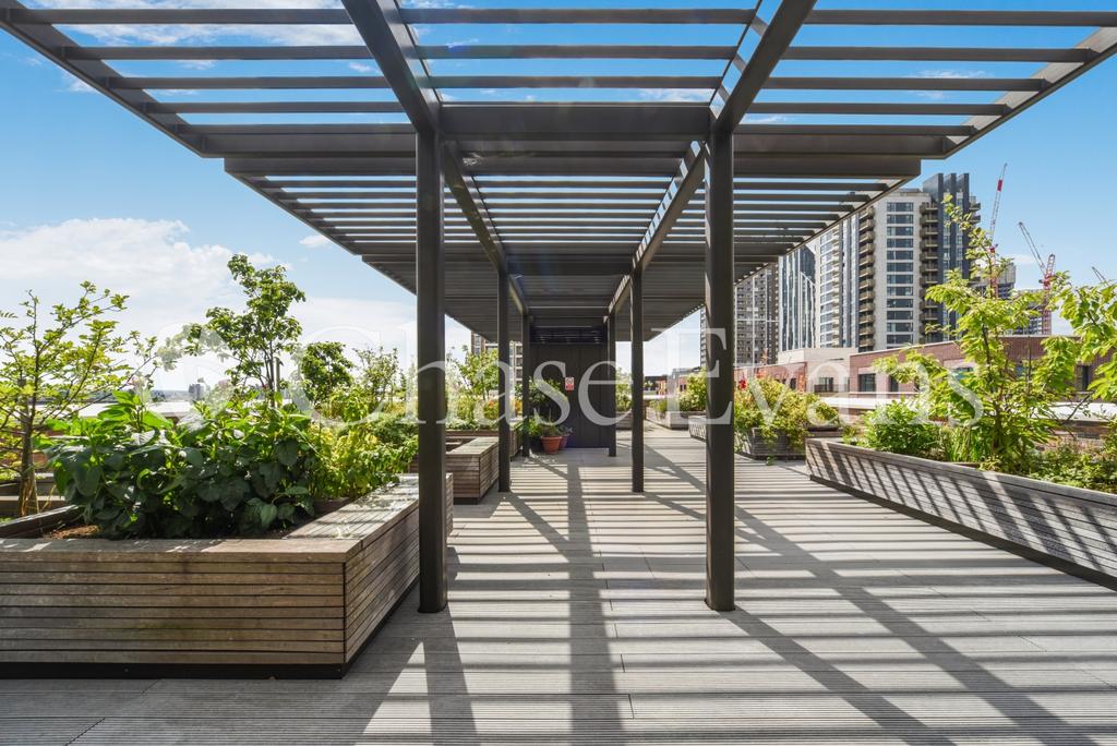 Elephant Park, Eleph