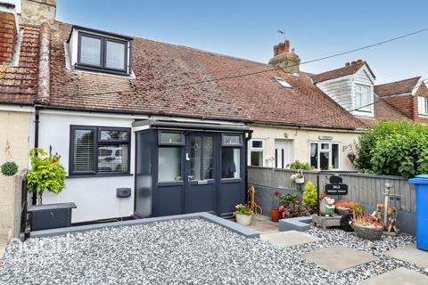 2 bedroom terraced house for sale, Eastchurch Road, Minster