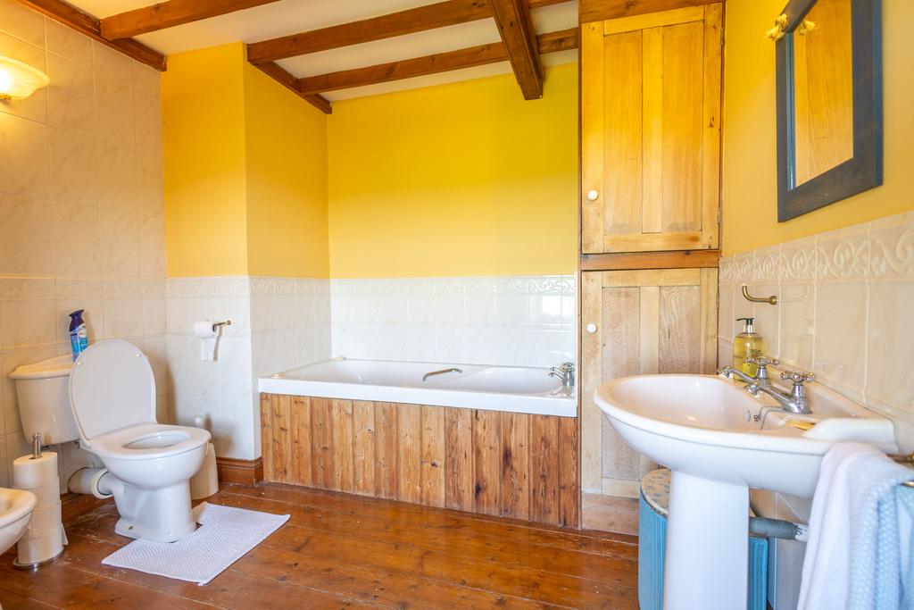 Family bathroom