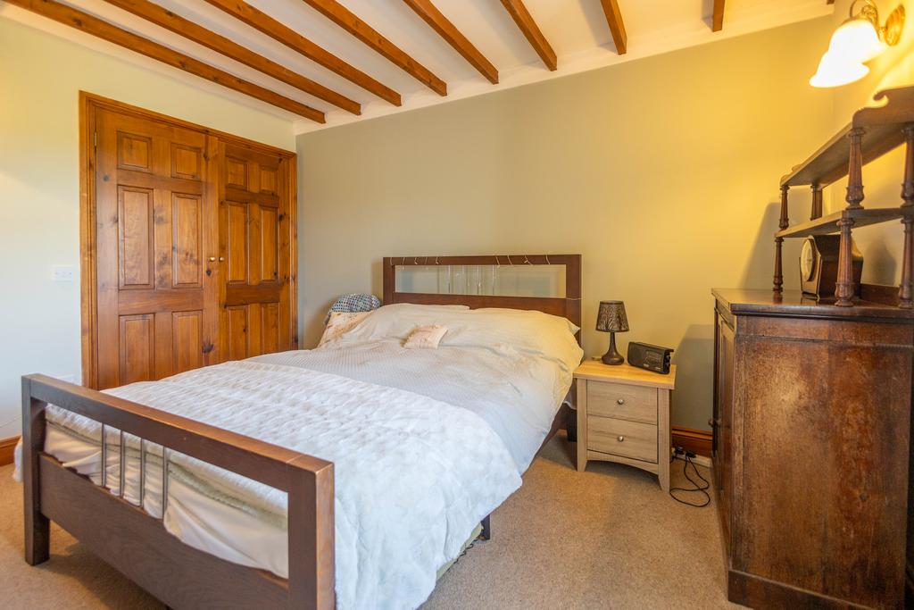 Rear bedroom 2