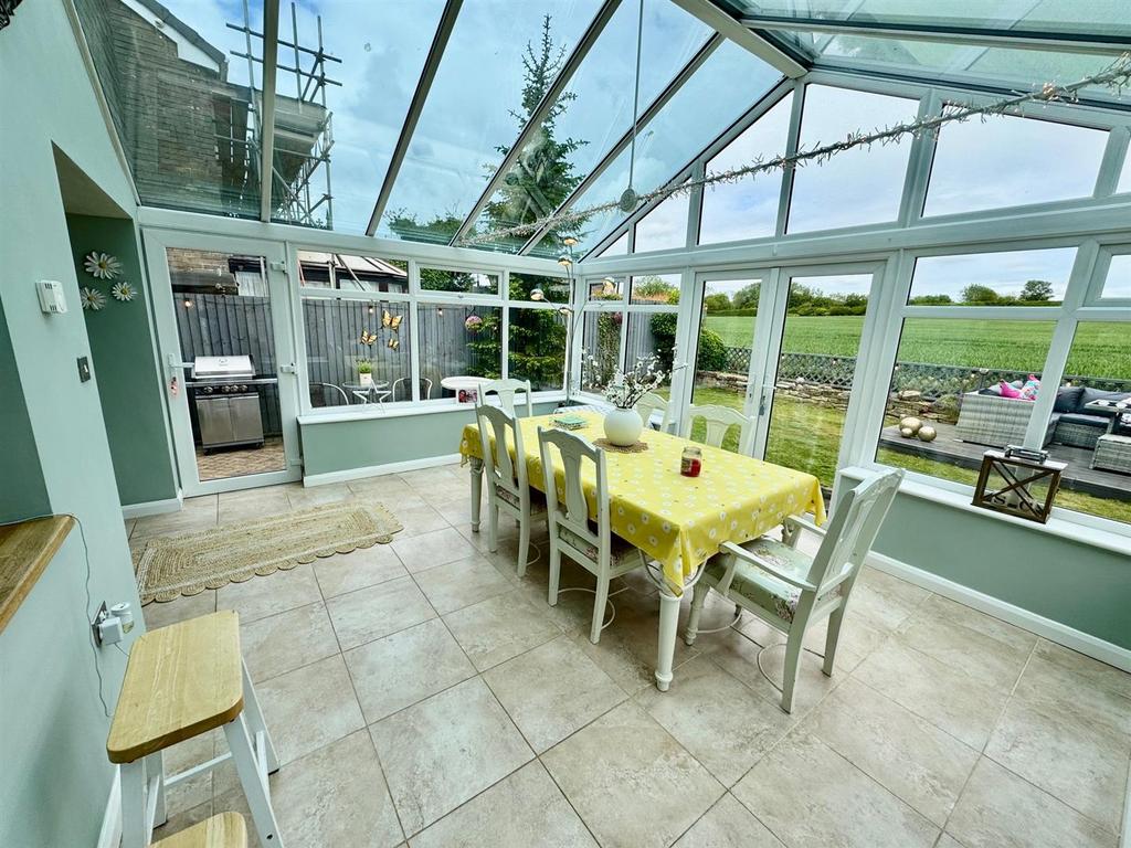 Conservatory 2.jpg