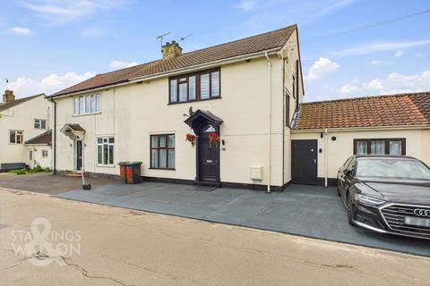 undefined, Oak Crescent, Eye