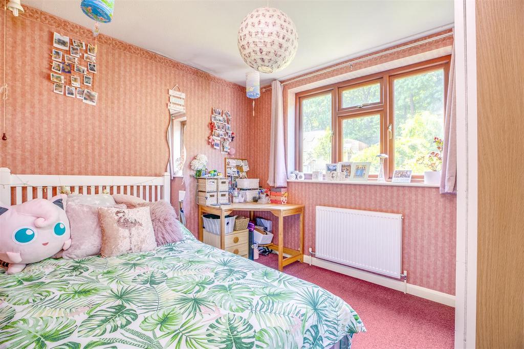 39 Eastern Dene, HP15 7 BS-3.jpg
