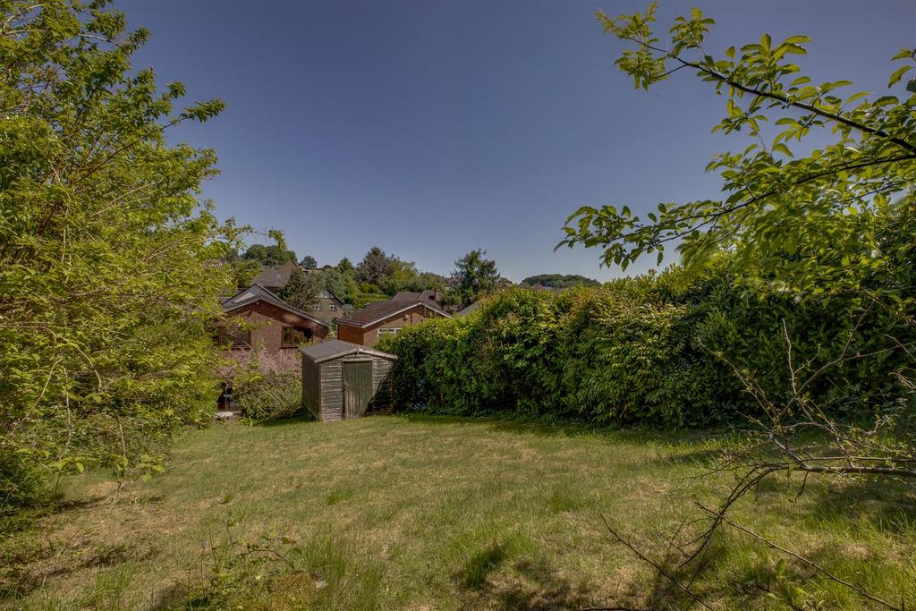 39 Eastern Dene, HP15 7 BS-13.jpg