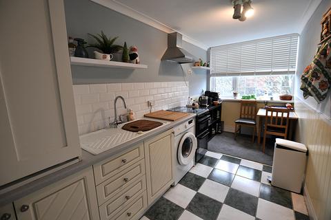 undefined, Newcastle Upon Tyne NE4