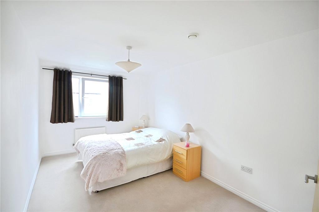 Apartment in Cardiff, Cathays - More