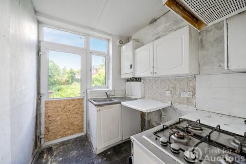 3 bedroom semi-detached house for sale, Nunnery Lane, Luton, Bedfordshire