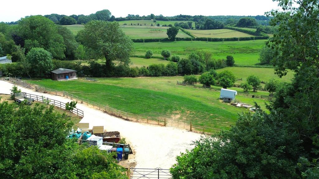 3 Oxhey Rise drone.JPG