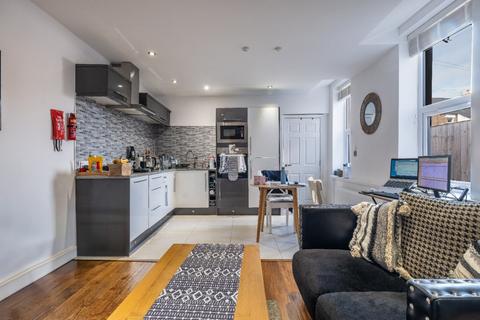 undefined, 6 Lansdowne Terrace East, Tyne and Wear NE3