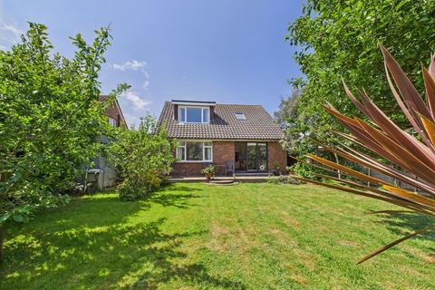8 Mardyke, Shoreham-by-sea, BN43 5LL