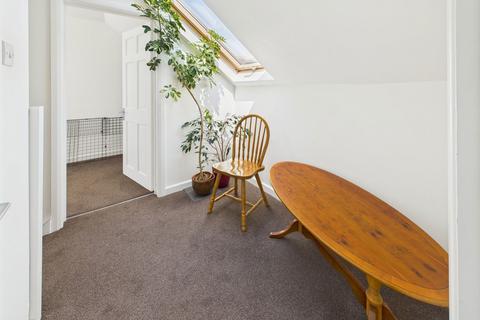 8 Mardyke, Shoreham-by-sea, BN43 5LL
