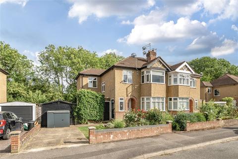 37 Sutton Close, Pinner, HA5 2JX