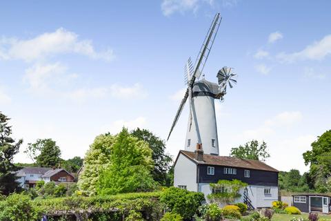 5 bedroom detached house for sale, Rays Hill, Cholesbury, Buckinghamshire.HP5