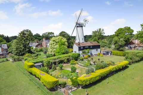 5 bedroom detached house for sale, Rays Hill, Cholesbury, Buckinghamshire.HP5