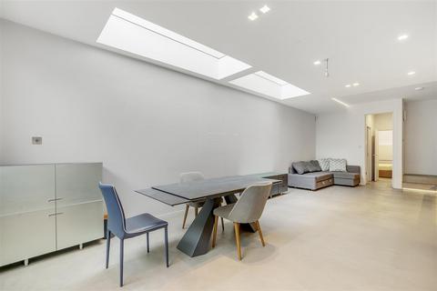 34 Alderville Road, London, SW6 3RJ