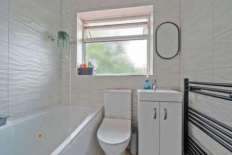 5 Bodmin Road, Woodley, Reading, RG5 3RZ