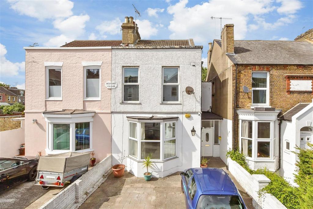 Vale Road, Ramsgate CT11 3 bed semi-detached house - £247,500