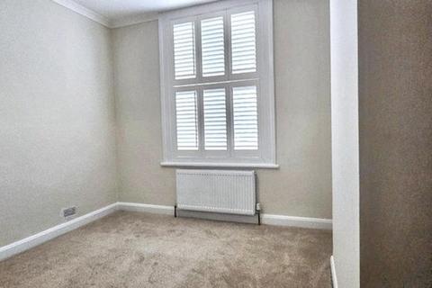 3 bedroom flat for sale, Thornton Heath CR7