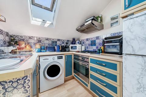 1 bedroom flat for sale, Curzon Road, Muswell Hill, London, N10
