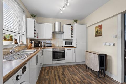 99 Back Rogerton Crescent, Auchinleck, KA18 2DX